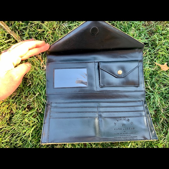 MARC by Marc Jacobs Snakeskin Wristlet - GUC - Picture 5 of 6